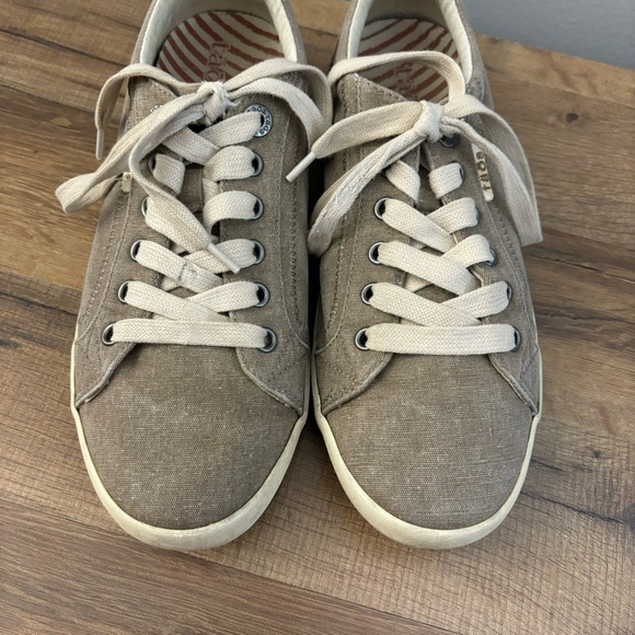 Taos Star Washed Canvas Lace Up Sneakers Women’s - Picture 4 of 10